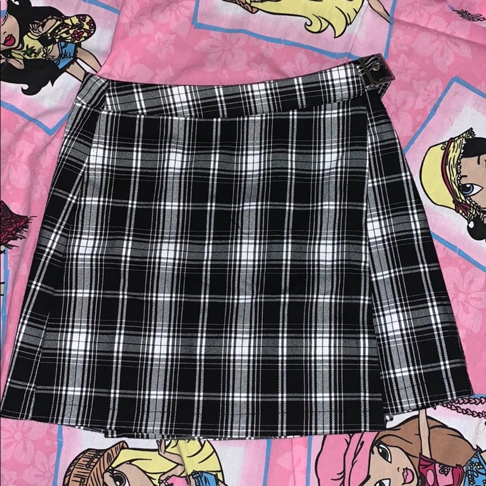 Brandy Melville Plaid Skirt